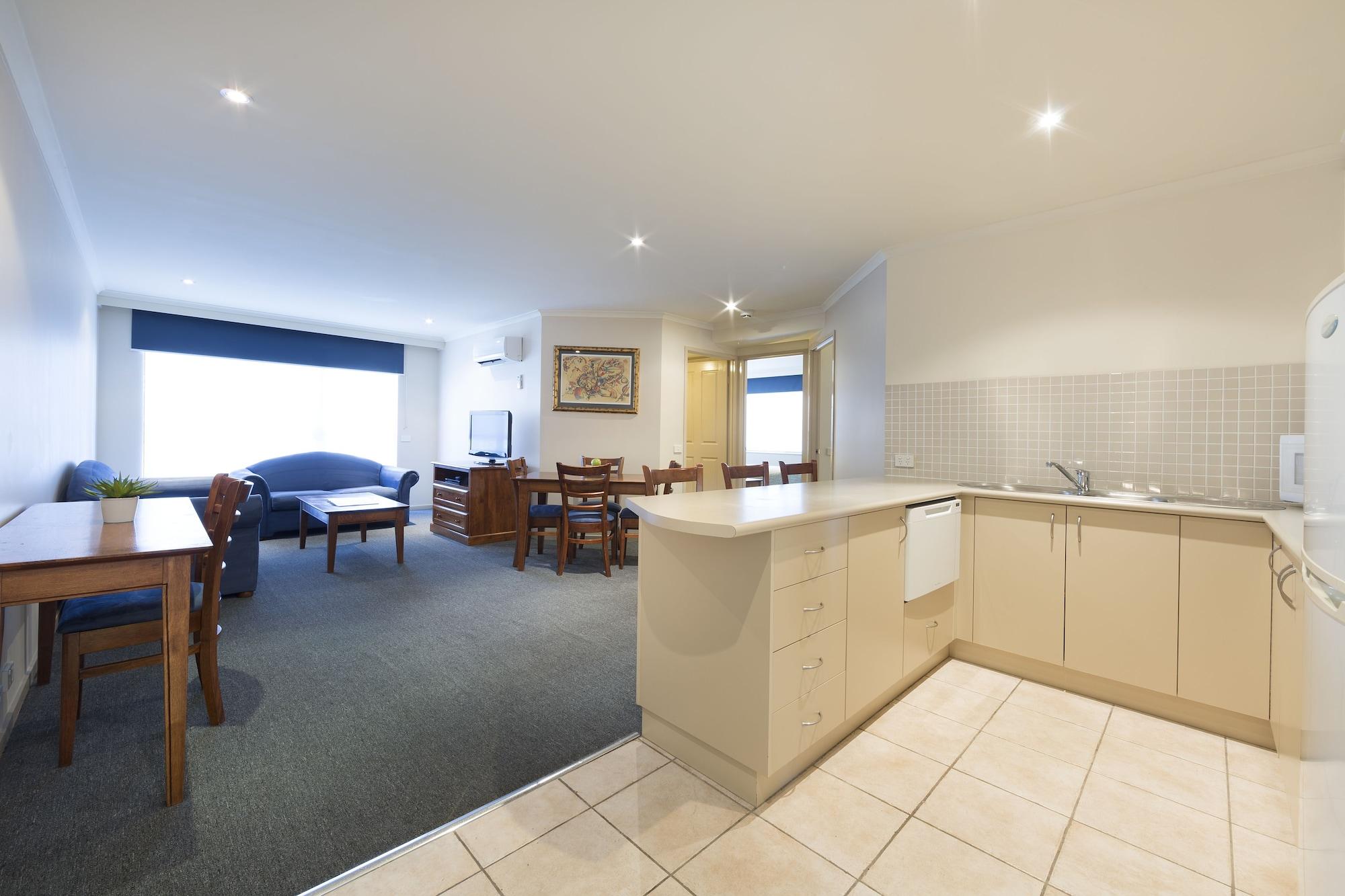 Canberra Parklands Central Apartment Hotel Official Экстерьер фото