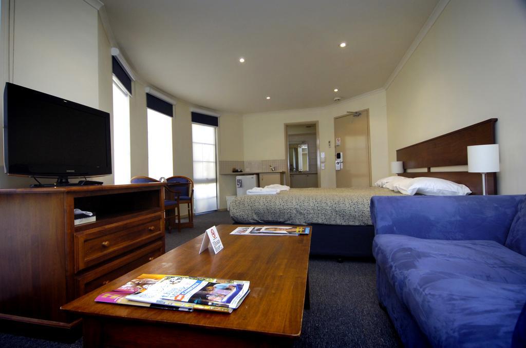 Canberra Parklands Central Apartment Hotel Official Экстерьер фото