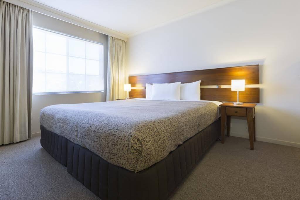 Canberra Parklands Central Apartment Hotel Official Экстерьер фото